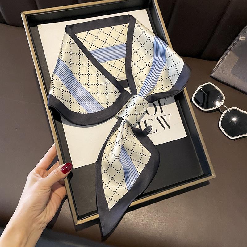 

Корейский клетчатый полосатый двухслойный атласный шарф-крест для женщин - Универсальный маленький шарф для ушей и шеи 77x14cm