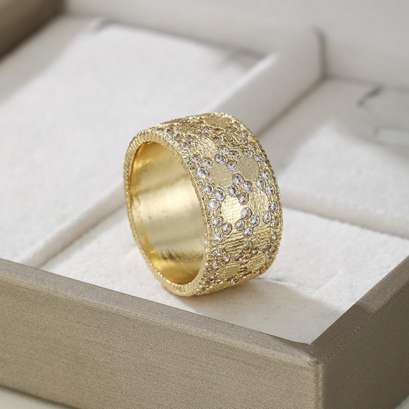 Modischer Klassischer Eingelegter Zirkon Breites Geometrisches Ringgesicht, Trendiger Urlaubs-Accessoire Schmuck für Damen
