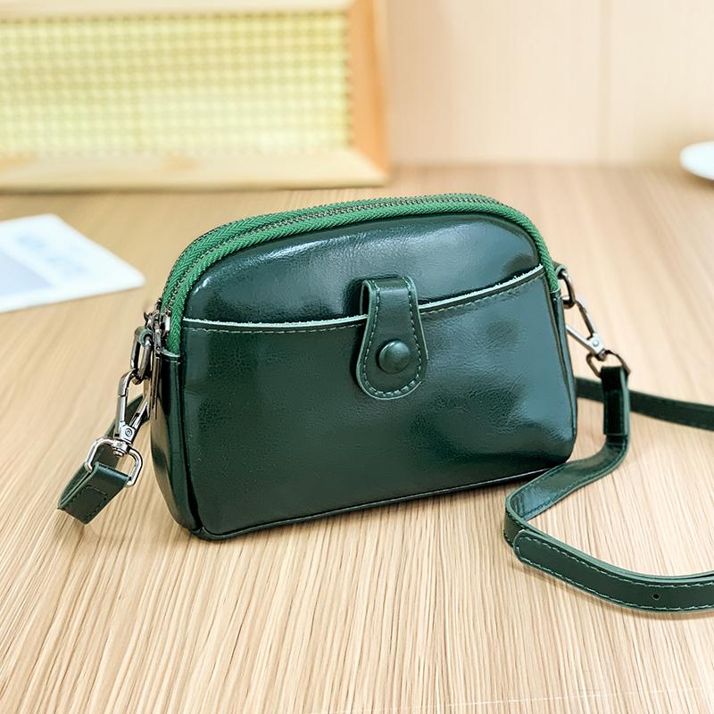 

Genuine Leather Messenger Bag for Women Small Coin Purse for Phone 3 Layers Wax Oil Cow Leather Luxury Designer Women s Bags