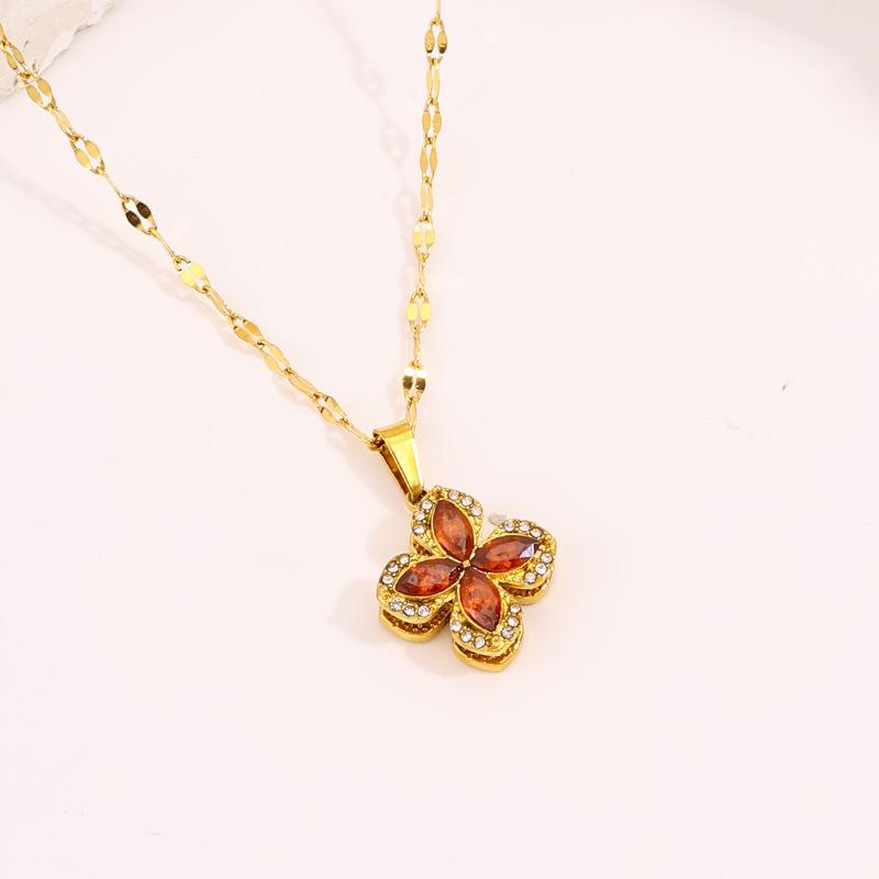 Necklace Light Luxury High Sense Niche Titanium Steel Necklace Trendy Brand Four-leaf Clover Rotatable Temperament Versatile Zircon Necklace Women