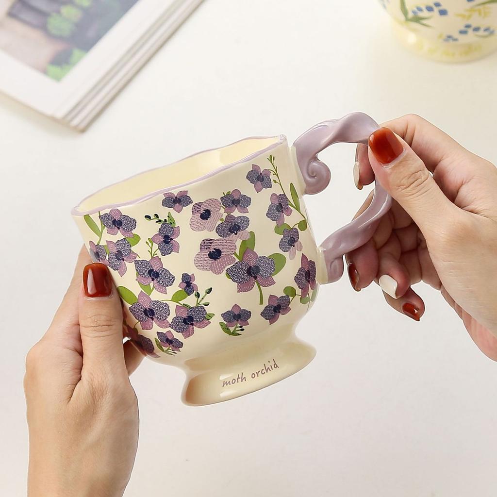 Creative ceramic cup mug large capacity girls high value cup souvenir birthday gift water cup coffee cup