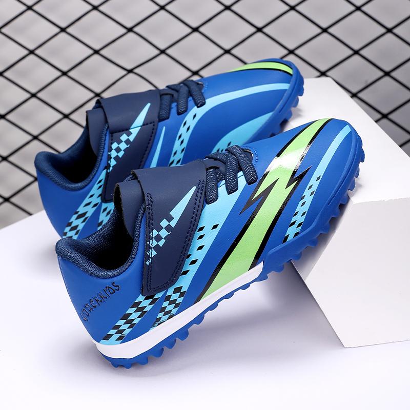 Football Boots Men Outdoor Sneaker Ultralight Grass Training Soccer Shoes Children Unisex Resistant Original Football Shoes