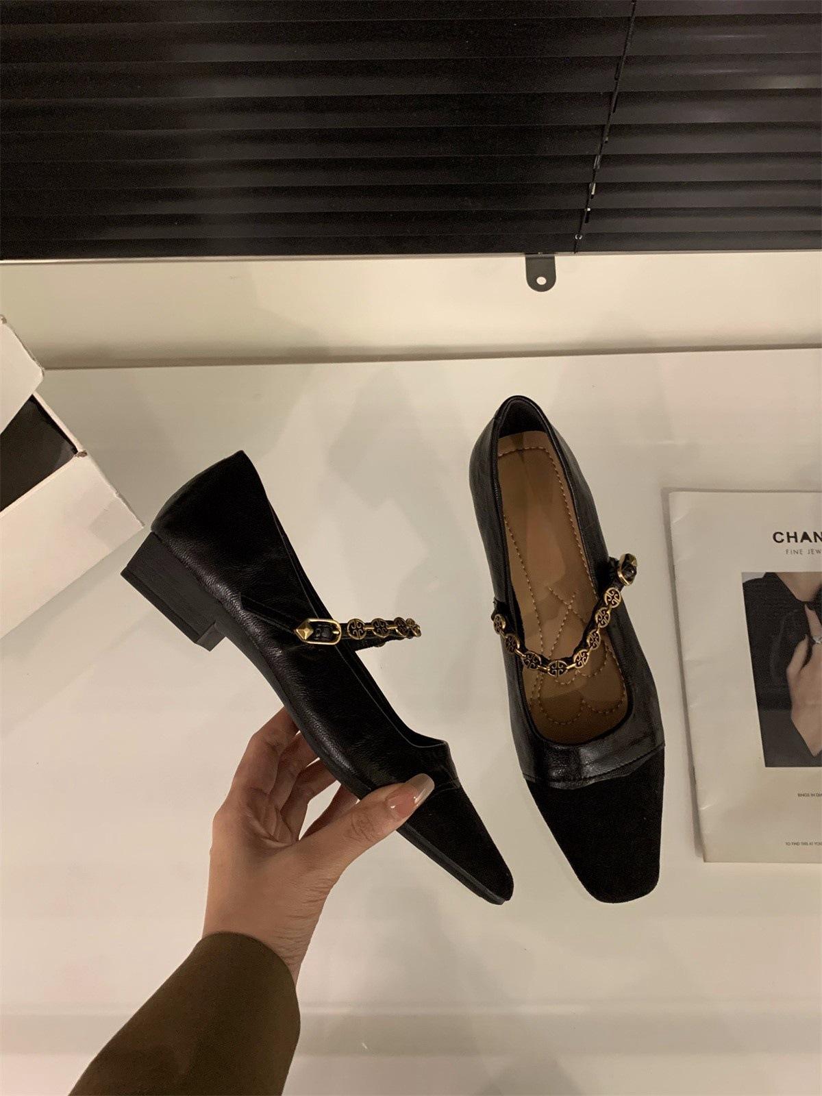 

Французские красные туфли-лодочки на низком каблуке женские туфли 2025 новая весна и осень ретро вставки черные туфли для работы 40 чёрный