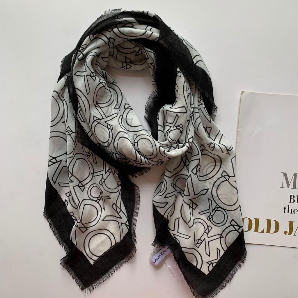 Elegant Floral Jacquard Woven Scarf Shawl for Europe and America