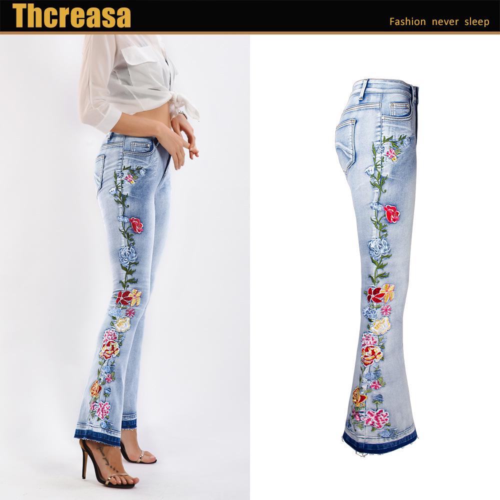 Women's Plus Size 3D Embroidered Flare Jeans