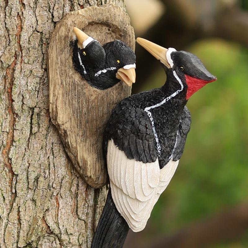Woodpecke Sculpture Outdoor Bird Statue Resin Hanging Bird Figurines Outdoor Trees Huggers Decors for Lawn Ornament