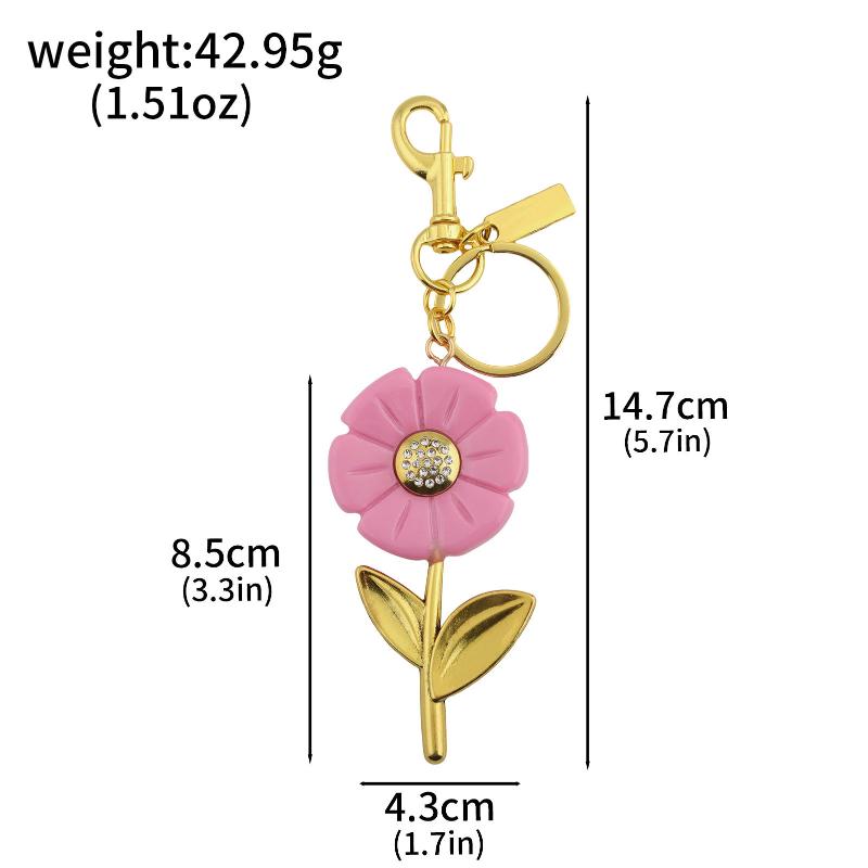 Exquisite Keychain Pretty Creative Key Chain Pendant Multifunctional Purse Charm For Women