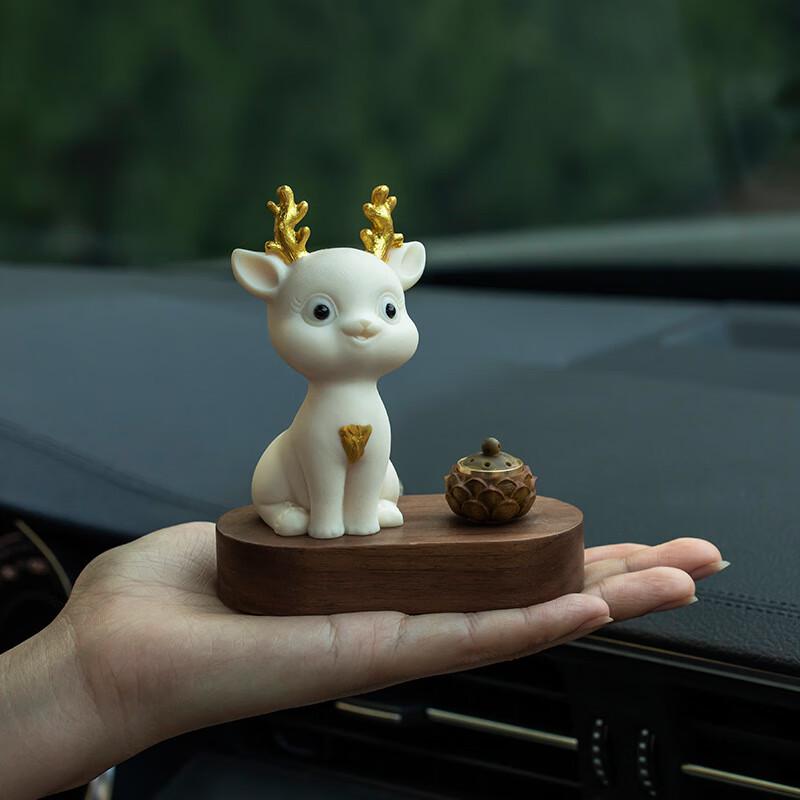 OLOMM Craftsman Ivory Fruit Cute Deer Car Ornament