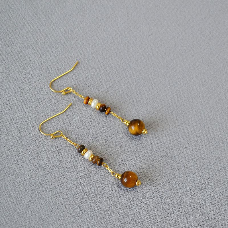 

Niche Autumn And Winter New Retro Literary Maillard Wind Tiger S Eye Stone Freshwater Pearl Beaded High-End Necklace