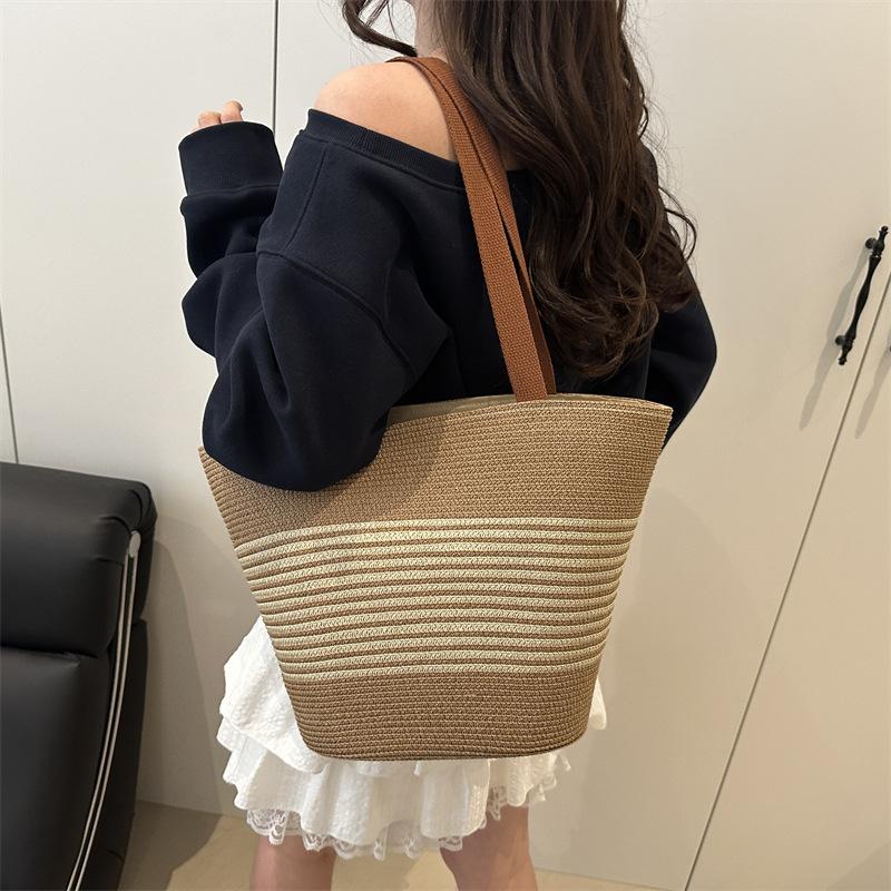 Classic Striped Women Straw Bucket Shoulder Bags Large Capacity Casual Ladies Underarm Bag Versatile Girls Handbags Beach Tote