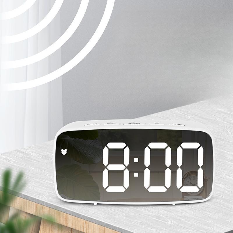 Creative Mirror Alarm Clock Multi Function LED Clock Makeup Mirror Alarm Clock Battery Plug In Dual Purpose Alarm Clock