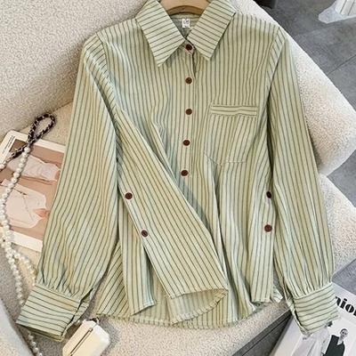 Dames lichtgroen gestreept shirt casual knoopsluiting kraag blouse met borstzak