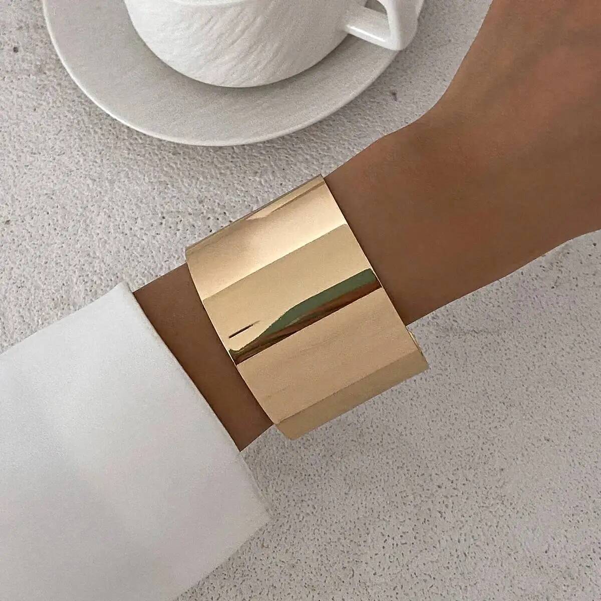 

Ingemark 4 Styles Hip Hop Boho Resin Bangles for Women on Hand Exaggerated Gold Color Wide Cuff Bracelet Grunge Jewelry Pulseras