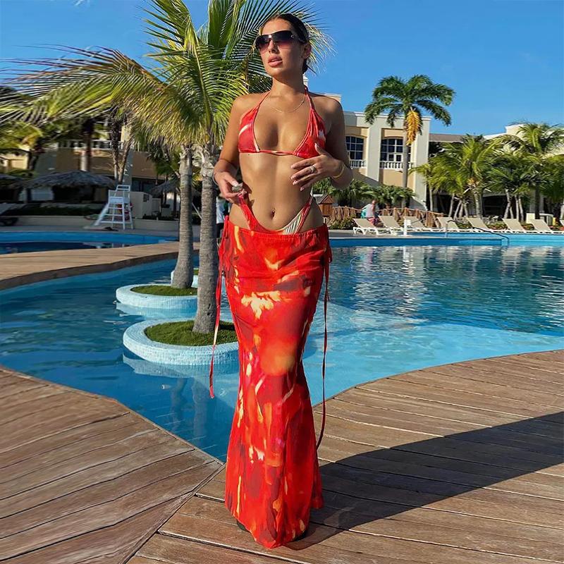 

EDOLYNSA сексуальный красный цветочный принт комплект из 3 предметов бикини 2024 летняя пляжная одежда треугольные микро бикини купальник юбка купальник накидка A1554 S красный