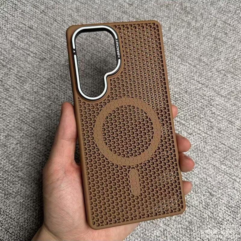 Hollow honeycomb heat dissipation suitable for Samsung s11ultra mobile phone case lens holder s11ultra magnetic protective case