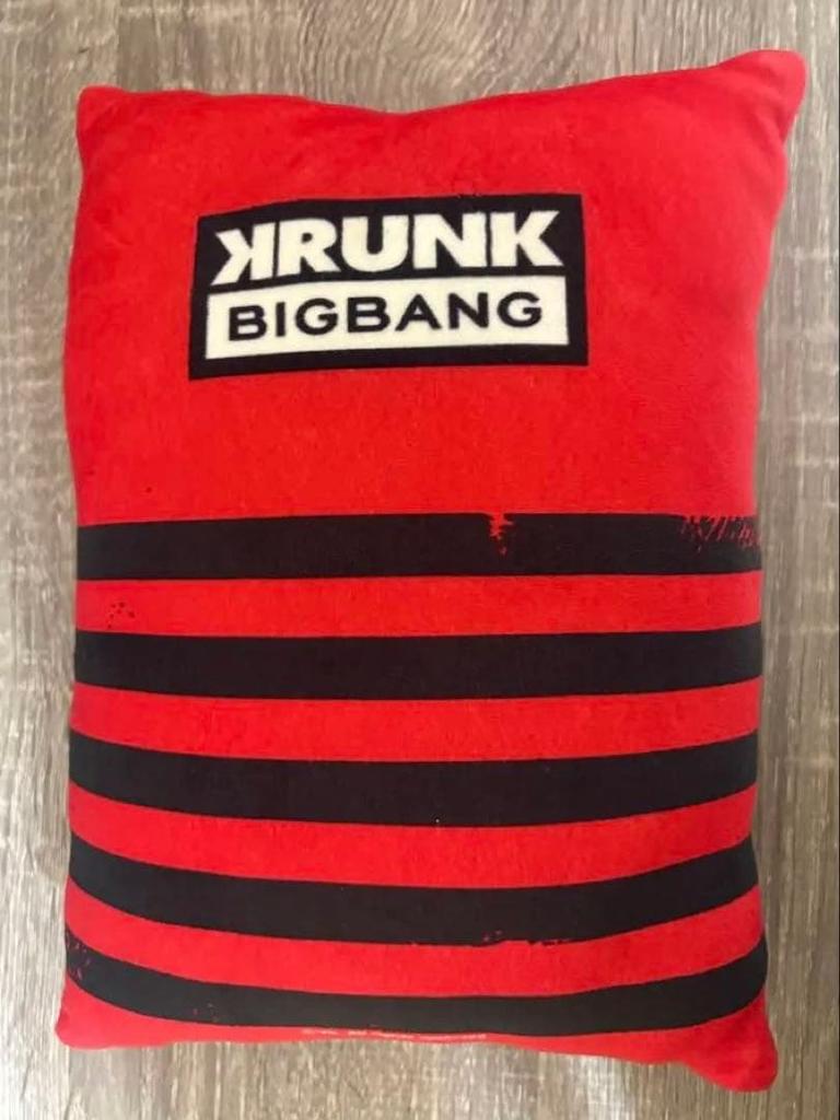 [GEBRAUCHT] Seltene KRUNK BIGBANG Mochimochi Collection Kissen Rot Jiyeon