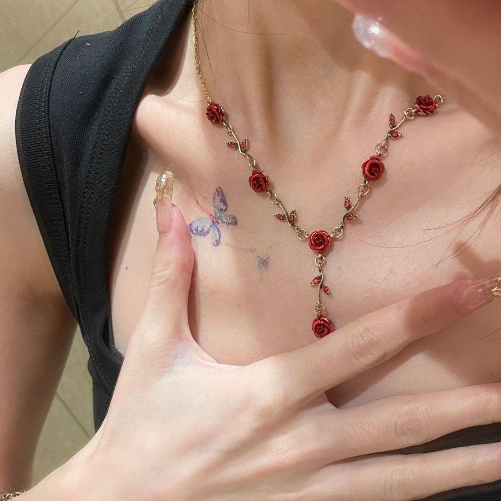 Vintage Romantic Rose Flower Y Shape Necklace for Women Trend Personalization Charm Party Jewelry Fashion Accessories Gifts