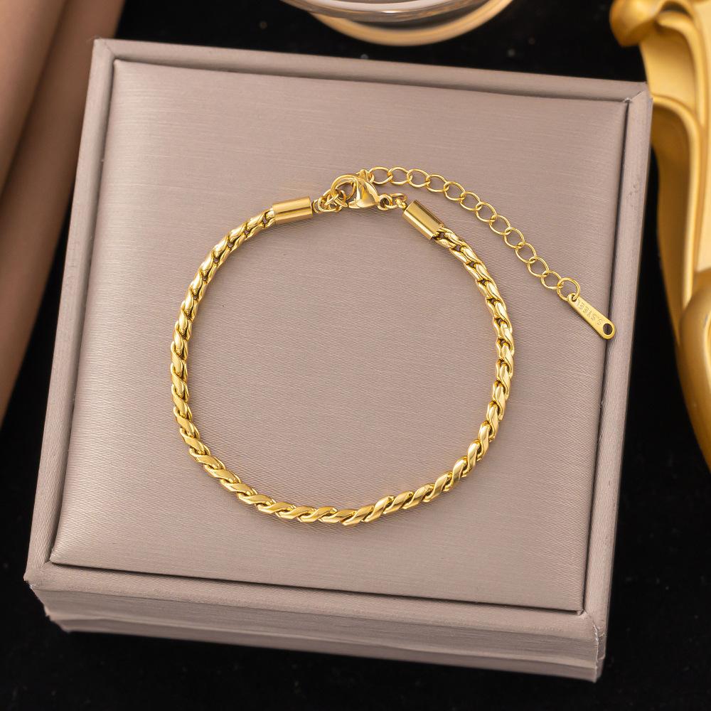 French Titanium Steel Heart Choker Necklace And Bracelet Set Sweet Peach Heart Tassel Design Women Jewelry