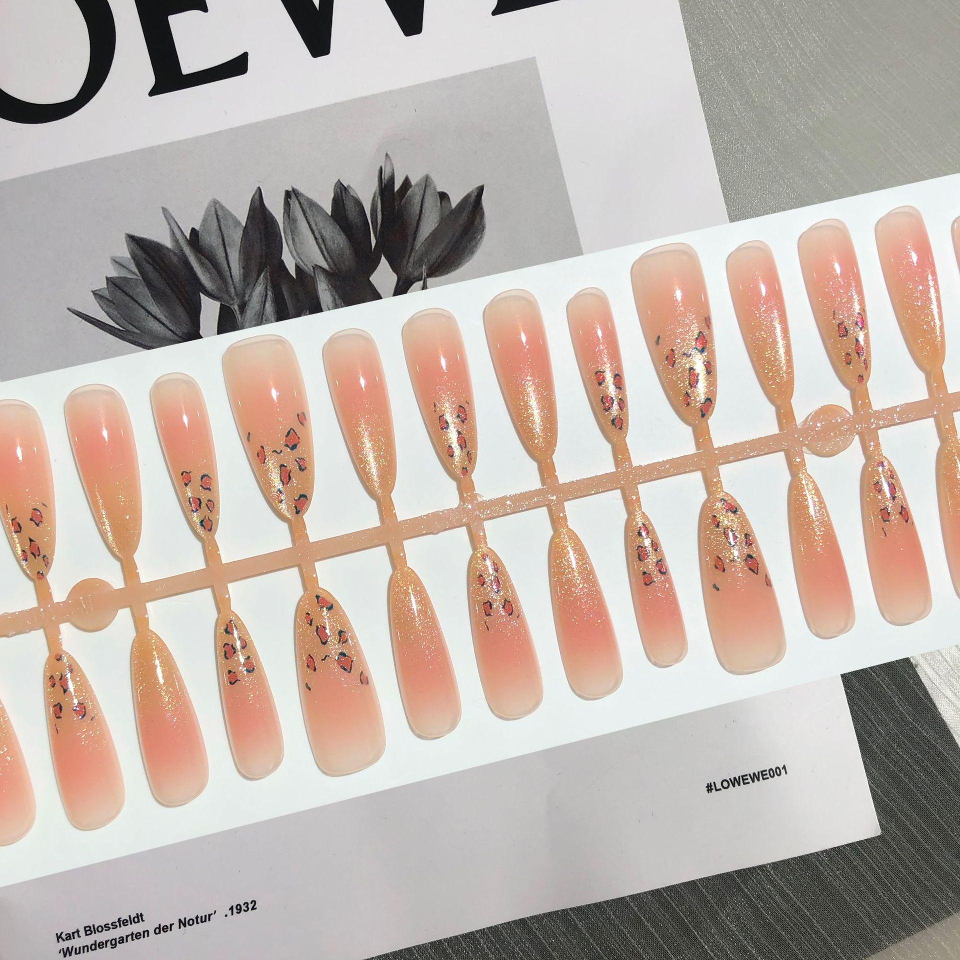 

Golden Leopard Almond Nails: Sweet & Spicy Blush Style, 30-Piece Long Wearable Nail Art Stickers YM234-M Sunset Gold Melted 【All M】