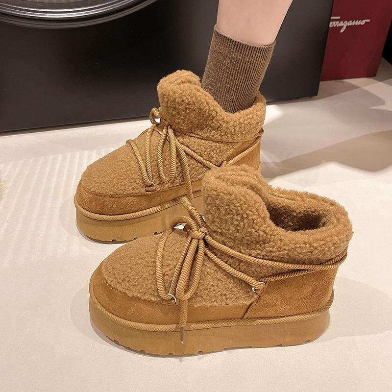 Thick-soled cross-straps, new fashionable velvet and thickened thermal short tube in autumn and winter, one-pedal elastic snow boots.