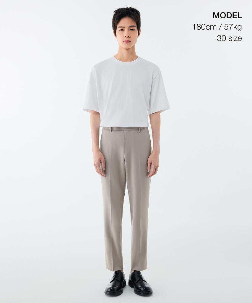 MUSINSA STANDARD Relaxed Tapered Hidden Banding Crop Slacks [Light Beige]