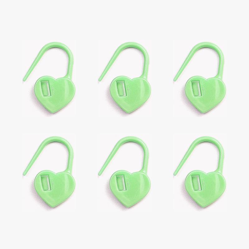 Heart-Shaped Plastic Anti-Slip Stitch Marker Set - 1000 Pieces for Knitting & Sweater Counting