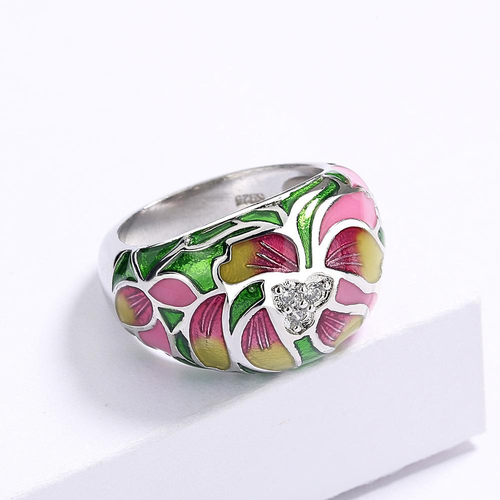 European and American Pastoral Style Exquisite and Elegant Flower Dripping Enamel Womens Ring