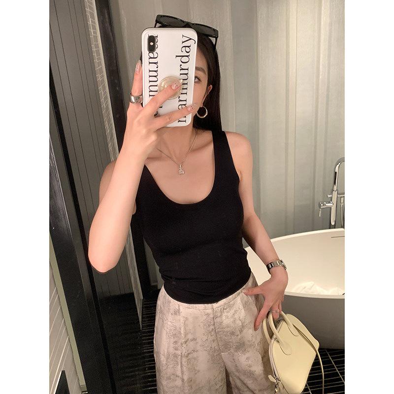 EKOOL Women s U-Neck Camisole Vest with Built-In Bra - Slim Fit, Flattering Summer Outerwear & Base Layer Top One Size