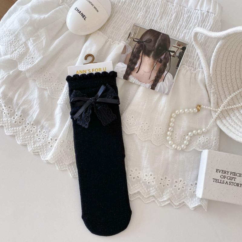 Female Spring and Autumn New Wave Dot Bow Sweet Lace Ballet Wind Drum Pile Socks