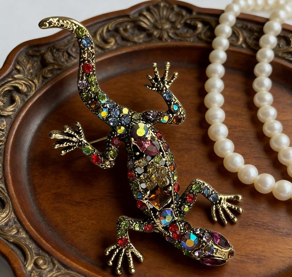 Colored Crystal Stone Lizard Brooch Bright Flowers Gemstone Chameleon Anole Pin Coat Suit Corsage