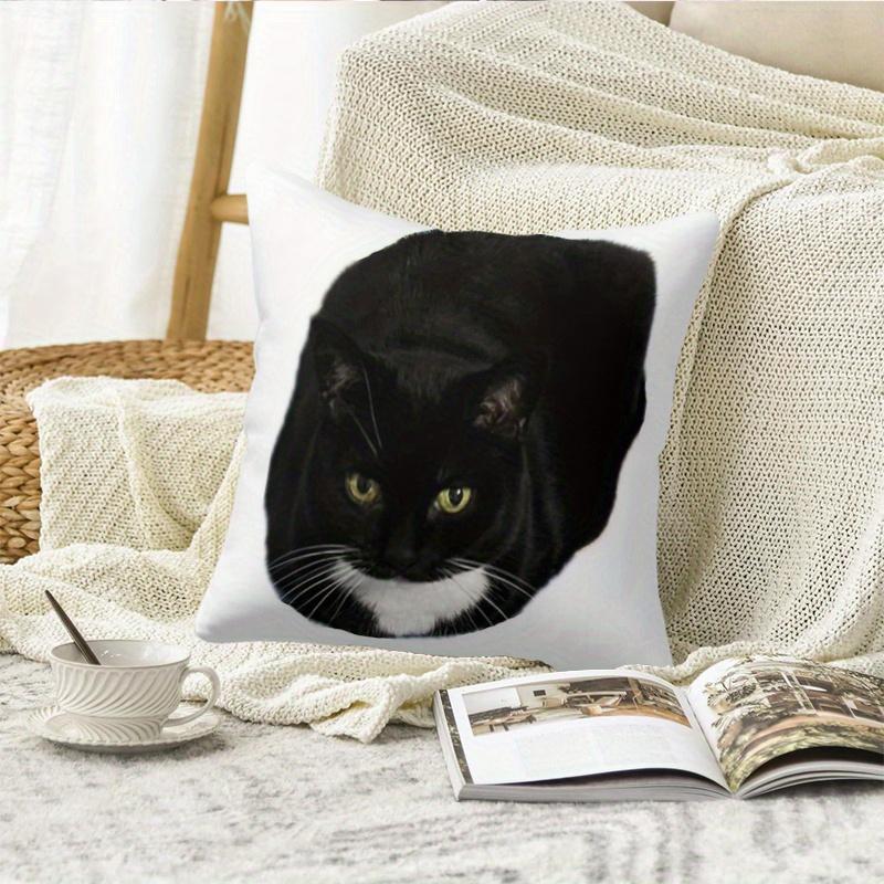 Black Cat With Yellow Eyes Pillow Cover 2D Printed Polyester Sofa Cushion Case – Realistic Pet Portrait Decor 40X40Cm
