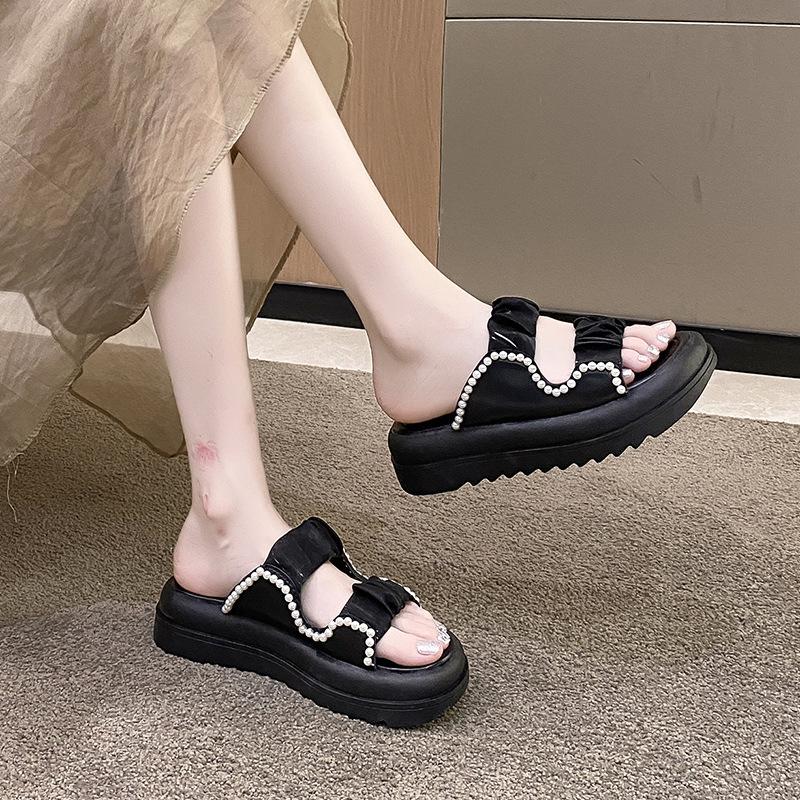 Platform Sandals Women's Summer Wear 2025 New Fairy Style Roman Shoes Pearl Soft Sole Beach Cool Slippers