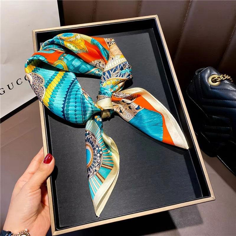 100% Natural Silk Square Scarf Women Bandana Headscarf Scarves Shawls Square Neck Foulard Wraps cachecol femme schals bufanda