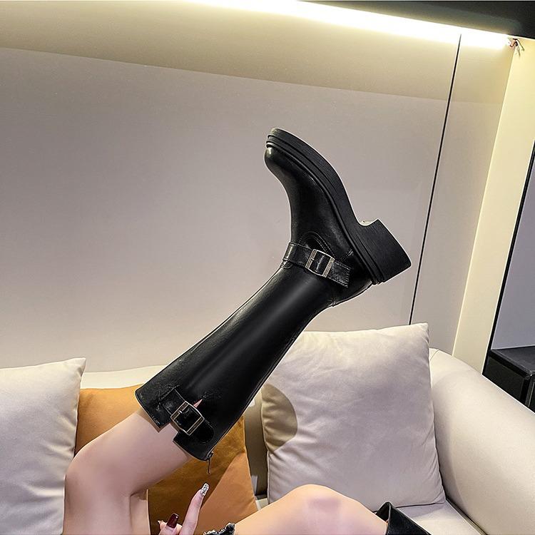 Bottes marron pour femmes 2025 nouvel automne et hiver aspect petit et fin semelles épaisses mais bottes au genou hautes bottes de chevalier