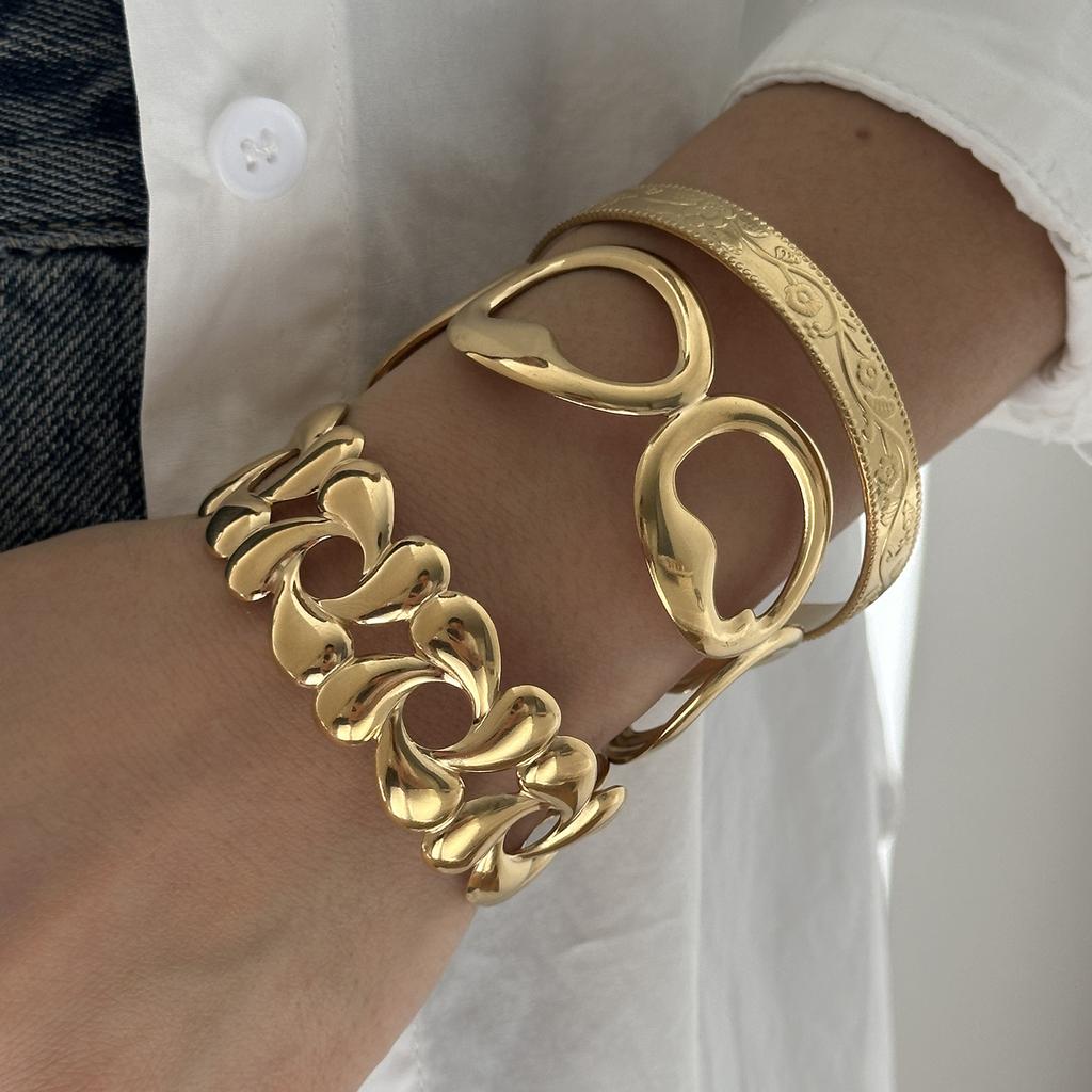 Stainless Steel Metal Starfish Shell Coral Bracelet For Women Gold Color Retro Flower Stripe Texture Cuff Bangle Party Jewelry
