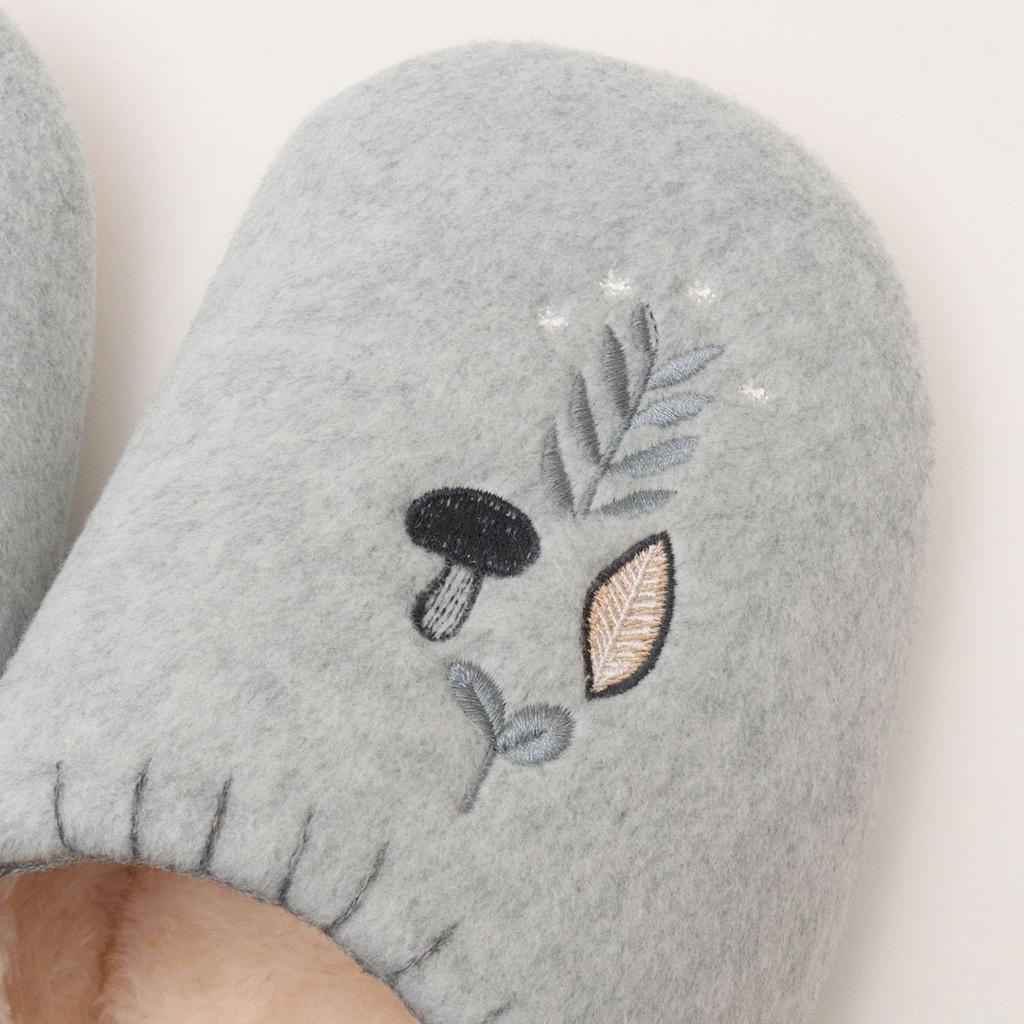 Kippis Forest Fairy Tale Babouche Shoes Embroidered Fairy Tale Room Light Light [Cute Nordic-Style Metsäsatu Shoes] (Size L, Gray) (Size L, Gray)