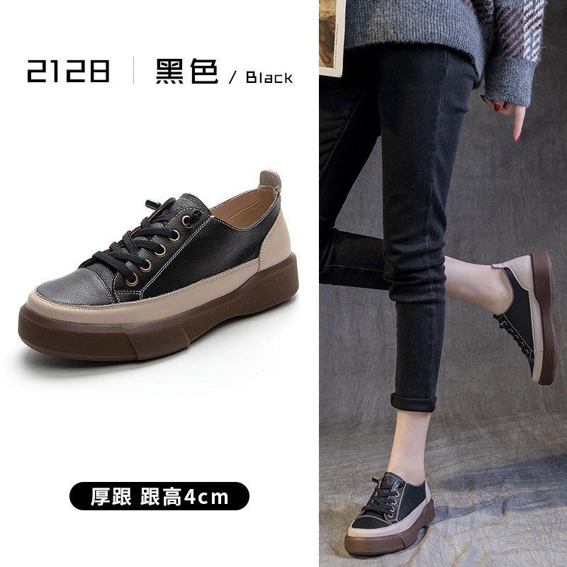 2025 new spring, summer and autumn soft-soled low-top single shoes large size retro flat-bottomed round head first-layer cow women's shoes