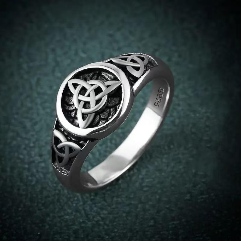 Retro Hollowed-Out Ring Pairs
