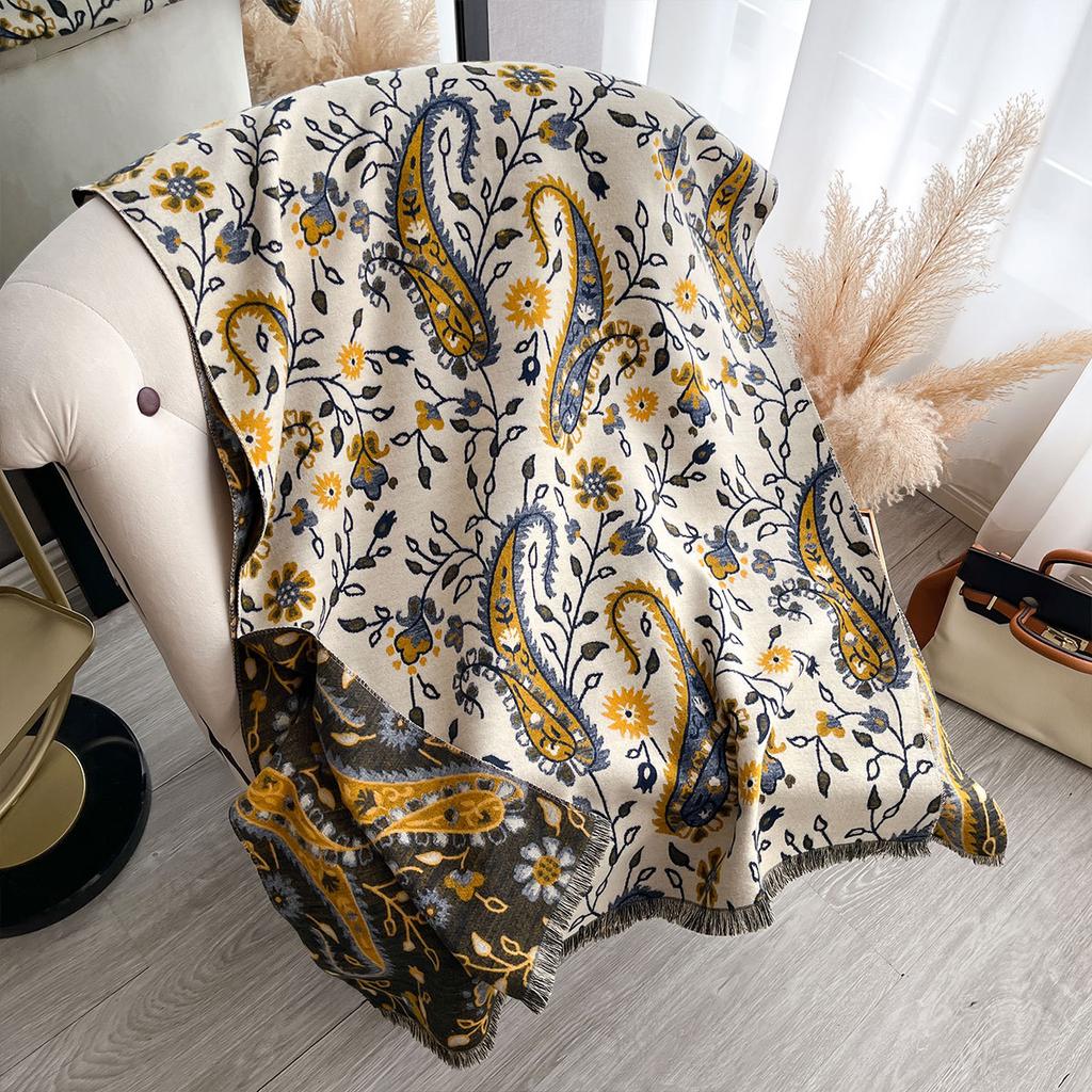 Retro Scarf Cashew Flower Temperament Versatile Shawl Ethnic Style Jacquard Outer Cloak Scarf Cold Women