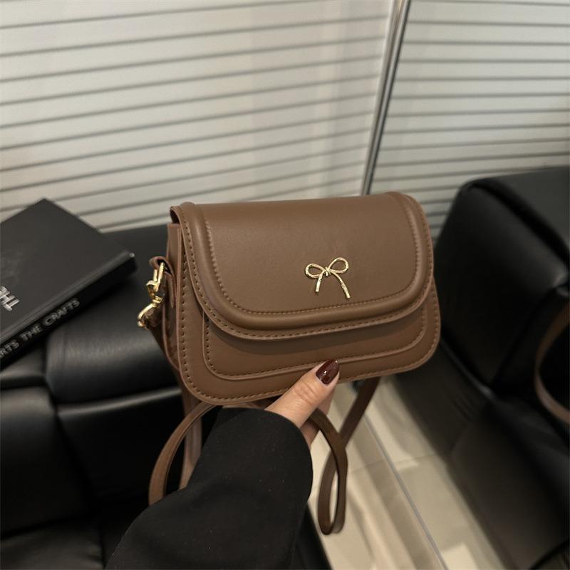 New armpit bag women's simple solid color shoulder saddle bag trendy fashion messenger small square bag