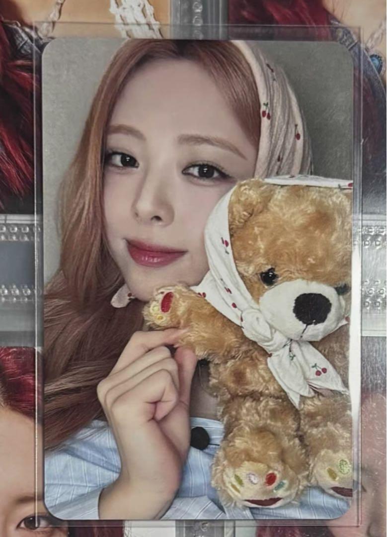 

[USED] itzy GWBG makestar 1.0 bonus trading card Yuna