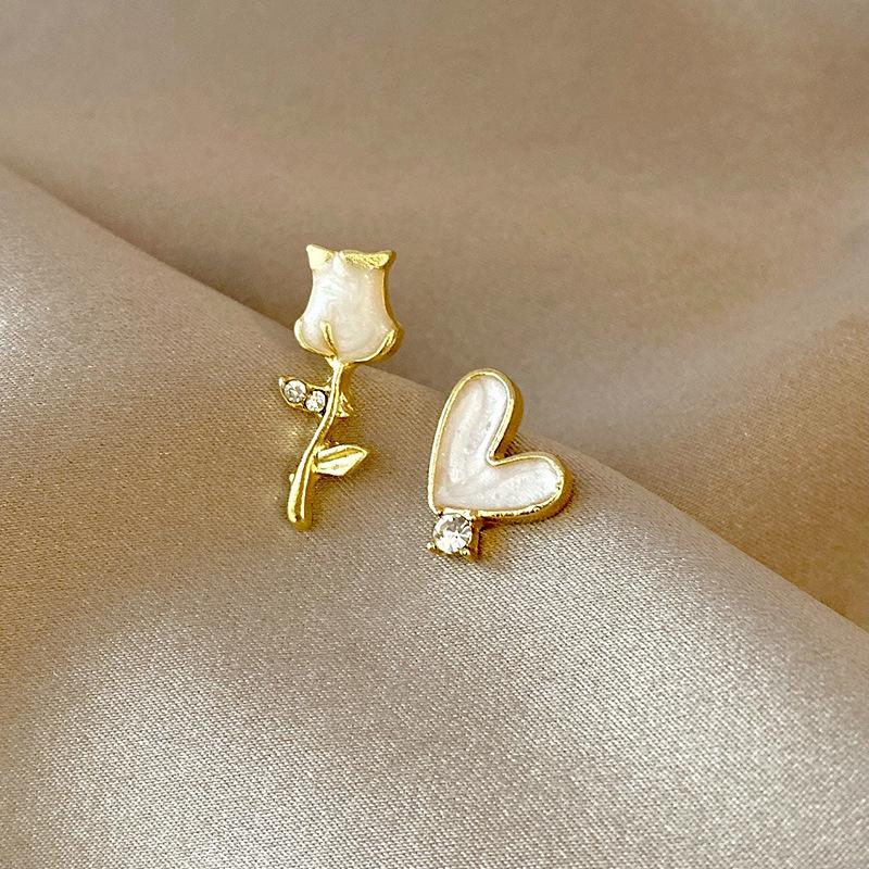 High-Grade Green Floral Pearl Earrings - Silver Needle Lily of the Valley and Tulip Design