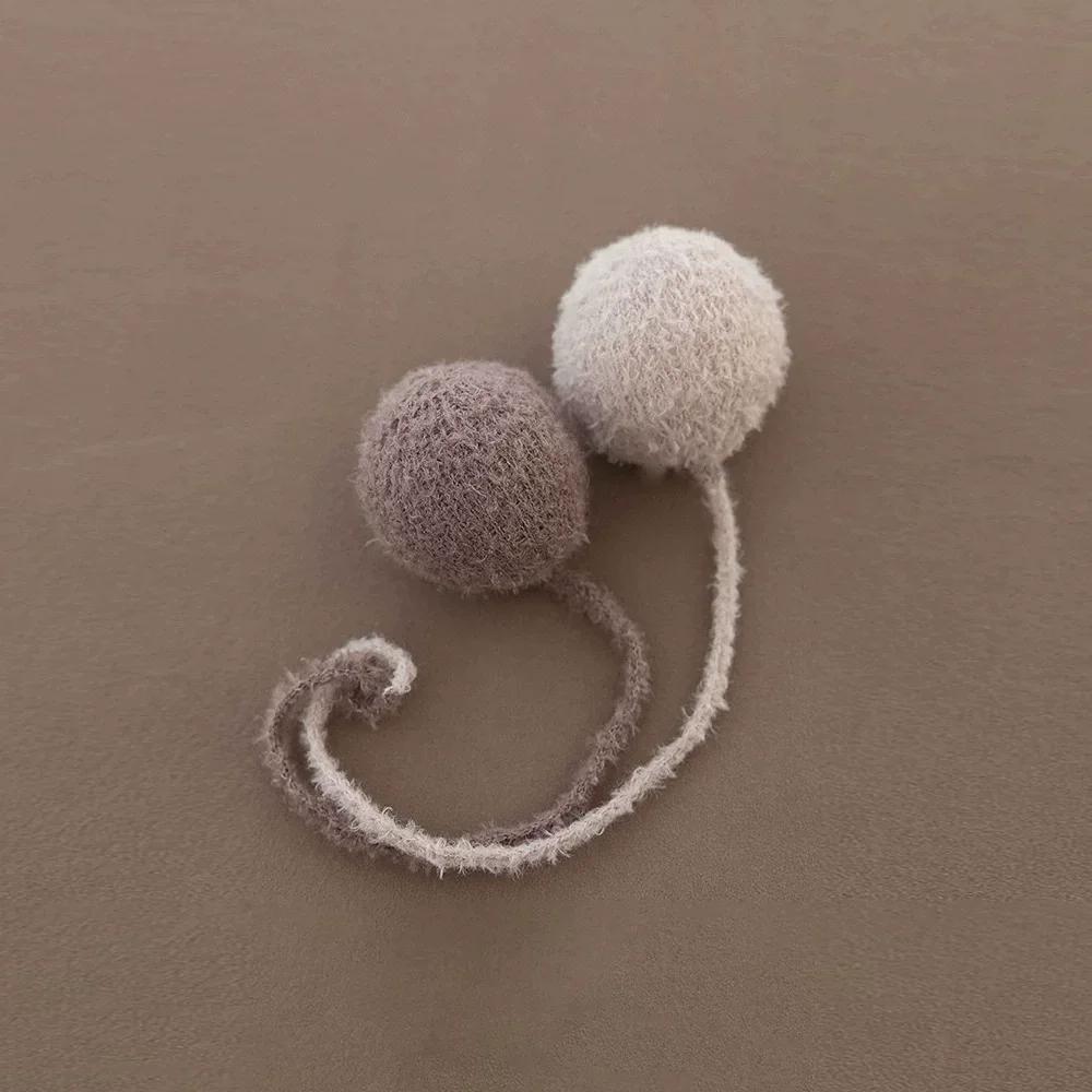 Handmade Knitted Brown Bear Doll Lovely Baby Photography Prop with Balloon Dual-Use as Infant Toy Photo Decoration Accessories