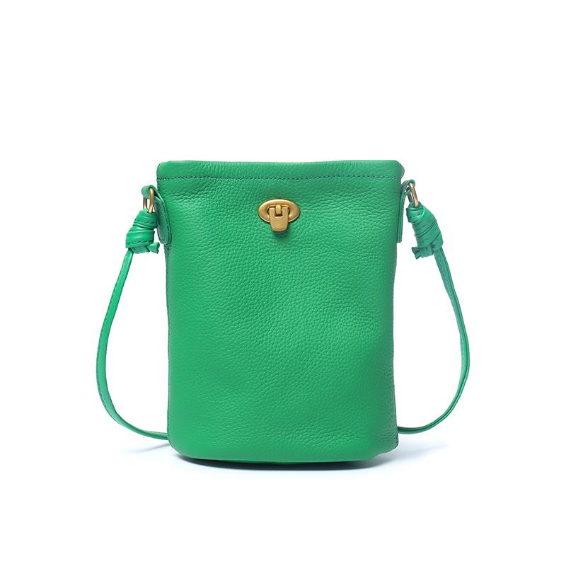 Miniaturowa torebka typu wiaderko z pierwszej warstwy skóry bydlęcej, torba na telefon komórkowy ze skóry naturalnej, prosta, swobodna torba listonoszka na ramię.