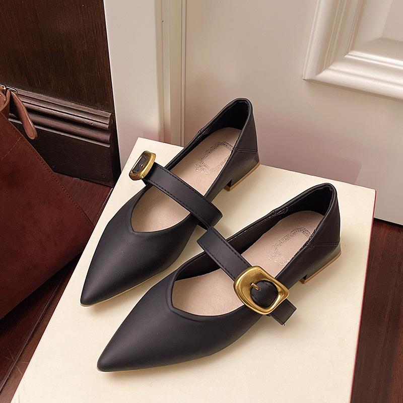 Mary Jane Low Heel Shoes Belt Buckle Single Shoes Women's Design Sense Niche Middle Heel Shallow Mouth Pointed Temperament Thick Heel Shoes