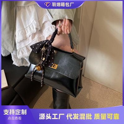 Bolsa quadrada pequena de mão com senso premium para mulheres, nova moda de primavera, bolsa de ombro mensageiro, bolsa para o trabalho e para o dia a dia