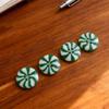 50pcs Christmas Candy Decorative Buttons Resin Red Green Crafting Holiday Buttons Kit DIY Christmas Candy Crafts For Hand Sewing