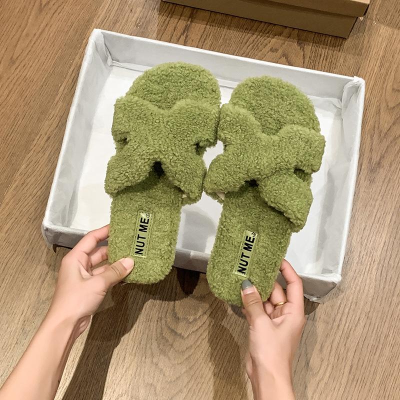 Internet-Berühmtheit flauschige Hausschuhe Damen tragen 2025 Frühling und Herbst neu flauschige Baumwoll-Schlepp flache Sohle warme Hausschuhe