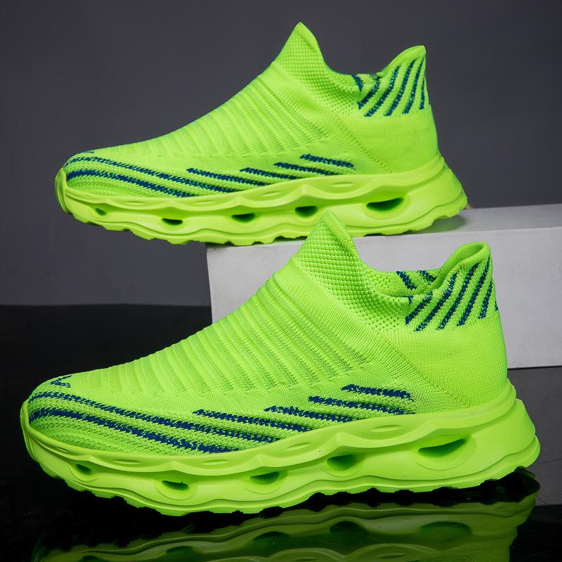 Men's and Women's Sports and Fitness Large-size Mesh Shoes, Simple Fly-woven Elastic Mesh, Breathable One-pedal Socks, Black Shoes.