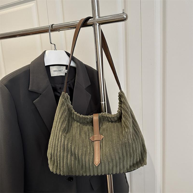 New Commuter Bag Women's Simple Casual Tote Bag Large Capacity Shoulder Bag Women's Corduroy Women's Bag Versatile